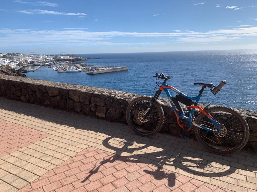 Private Apartment With Mountain And Sea Views, La Asomada, Lanzarote Tías Exteriör bild