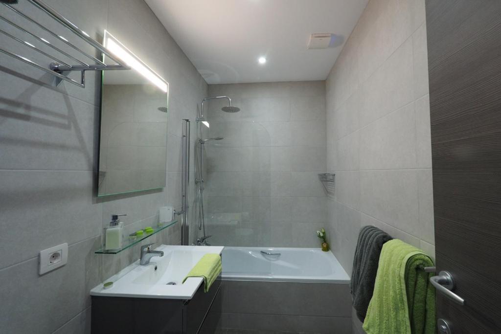 Private Apartment With Mountain And Sea Views, La Asomada, Lanzarote Tías Exteriör bild
